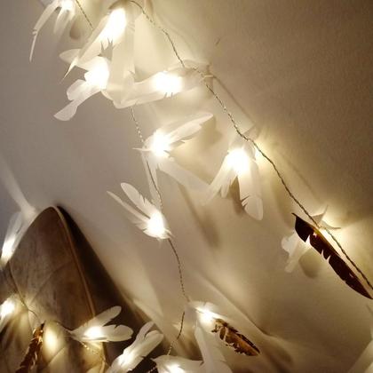 Lichterkette mit Federn in weiß & gold - Image 4