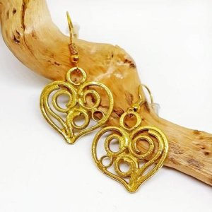 Herzohrpendel aus Goldbronze / medium