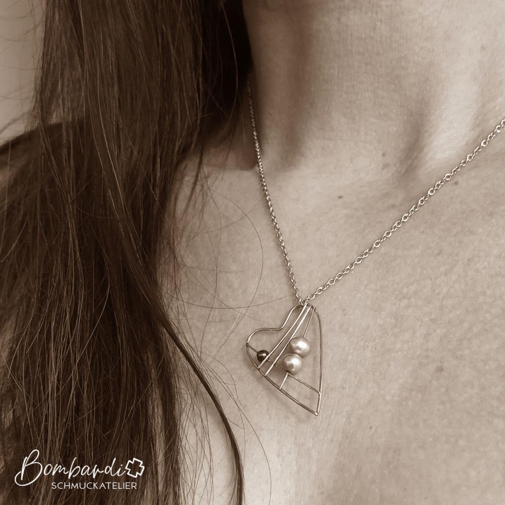 Herzanhänger mit 3 Perlen - Image 2
