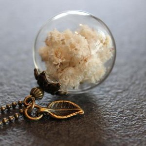 Glaskugelkette Schleierkraut