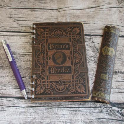 Notizbuch aus altem Buch 