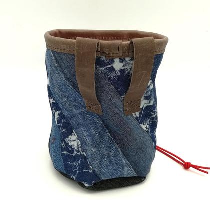 Chalkbag Jeans-Upcycling mit buntem Patchworkstreifen - Image 4