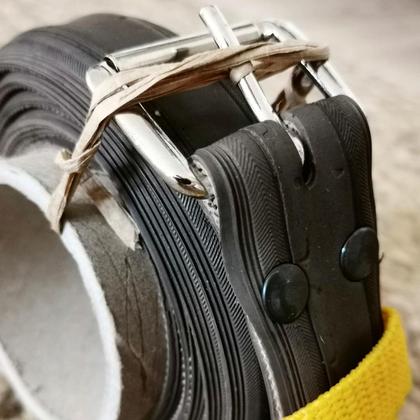 Gürtel aus Fahrrad-Mantel *BRAUN!*