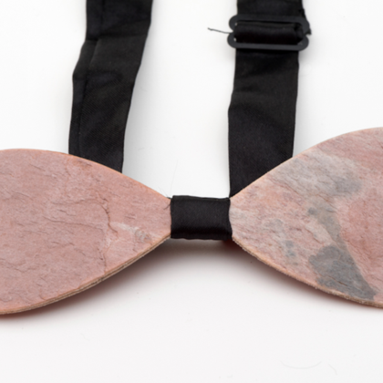 Anzugsfliege "Terra Rosso"