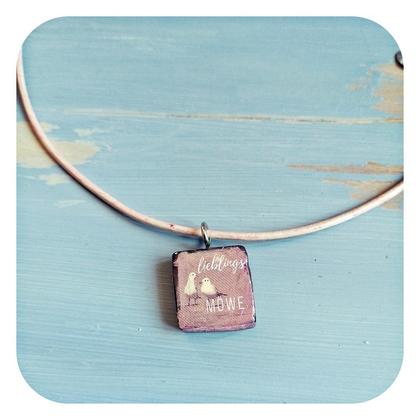 Entzückende Halskette mit kleinem Möwenanhänger