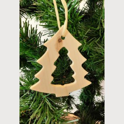 Tannenbaum aus Zirbenholz ausgeschnitten 8 Stück im Set