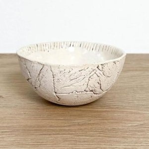 Keramikschüssel mit Druckmuster