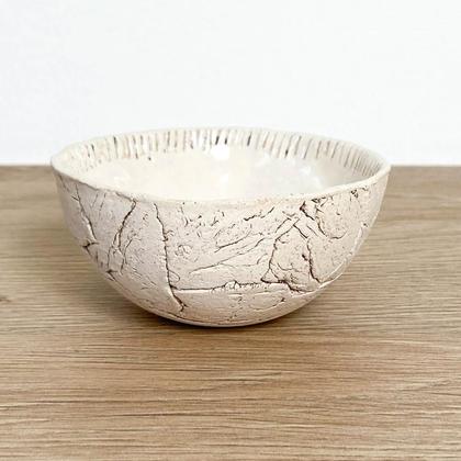 Keramikschüssel mit Druckmuster