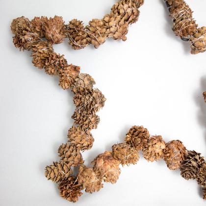 Weihnachtlicher Stern aus Lärchenzapfen - Image 4