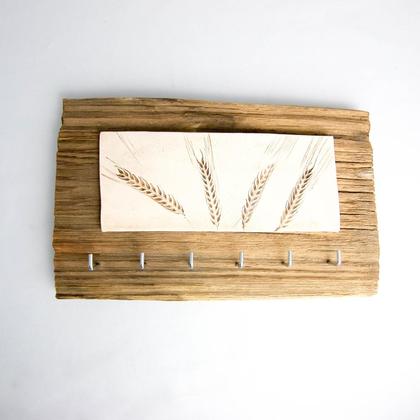 Altholz-Keramik Schlüsselbrett mit Ähren