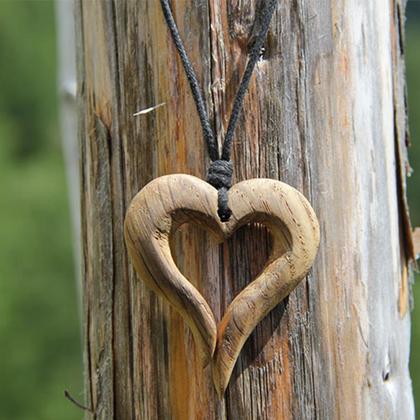 Open Heart - Kettenanhänger aus altem Holzfass - Image 3