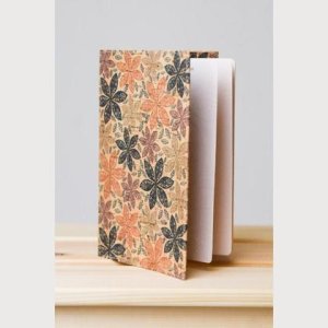 Reisepasshülle aus Korkleder – braune Sterne