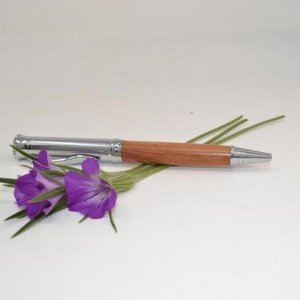 Holz Kugelschreiber Drehkugelschreiber Zwetschke handmade Geschenk