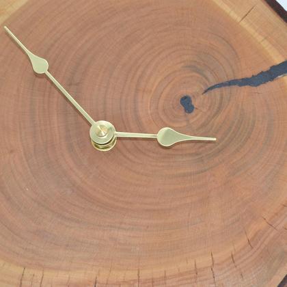 Holz Wanduhr 24x23 cm Wildkirsche Baumscheibenuhr Holzuhr Unikat handmade - Image 2