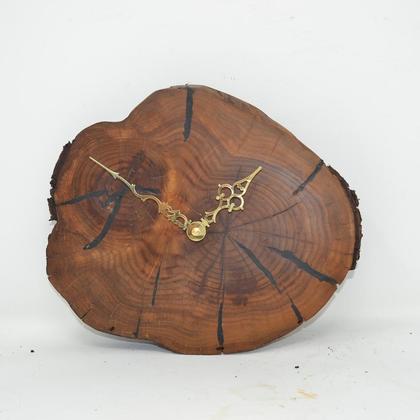 Holz Wanduhr Essigbaum 26x22 Baumscheibenuhr  Holzuhr Geschenk handmade