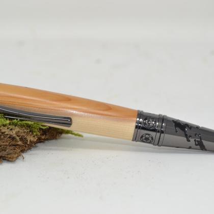 Holz Kugelschreiber Drehkugelschreiber Eibe Fußball Unikat handmade - Image 2