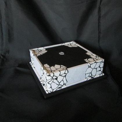 ZETTELKASTEN MIT DECKEL