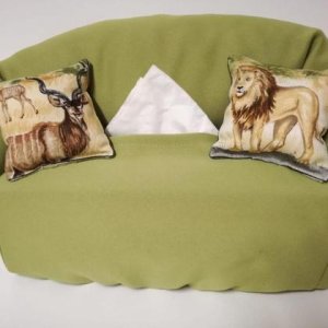 Taschentuchsofa (hellgrün mit Löwe & Antilope)