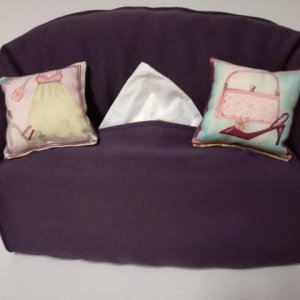 Taschentuchsofa (lila mit Modemotiven)