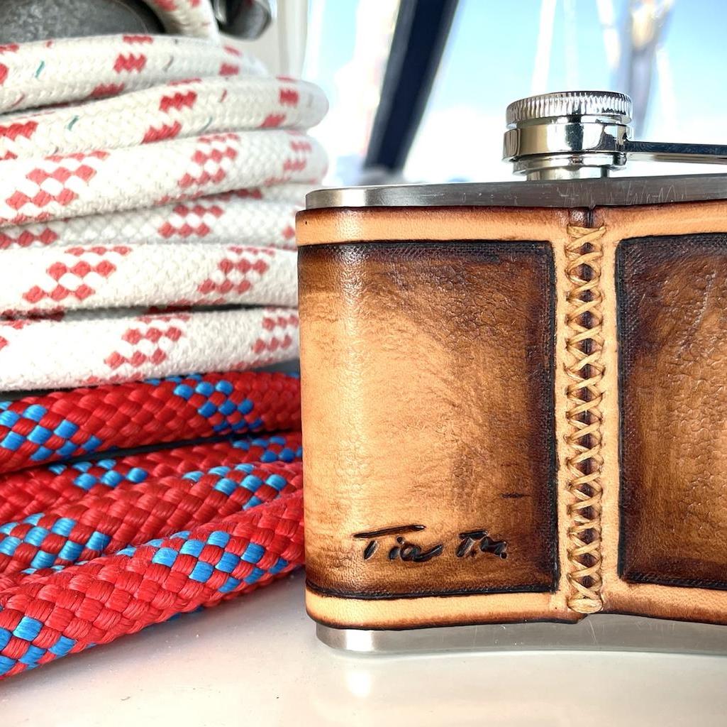 Flachmann mit Schiff Ledergravur - Image 2