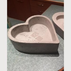 Deko Herzschalen aus Beton