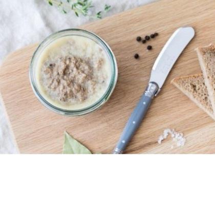 Rustikale Wildleberpastete mit Bio-Zutaten