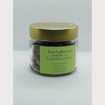 Kürbiskerne mit Kaffeekuvertüre