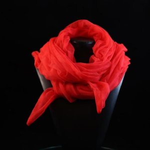 Gesmokter Tüllschal „KORALLE“