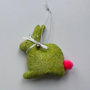 Osterdeko Hase aus Stoff – grün