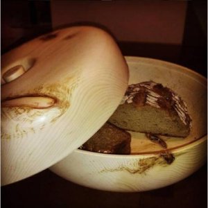 Zirbenbrotdose klein – versenkter Knopf