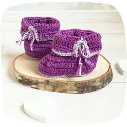 Babyschuhe gehäkelt lila 0-3 Monate