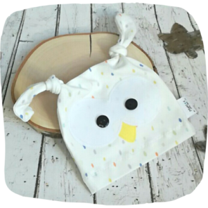 Eulenmütze weiß Gr. 50/56, bunte Regentropfen