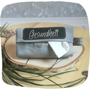 Taschentuchhülle grau Gesundheit silber auf schwarz