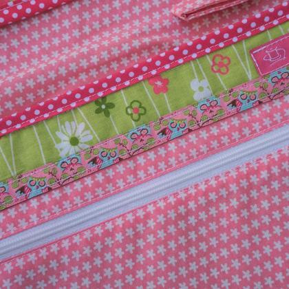 Windeltäschchen - grün mit Blumen - Image 4