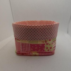 Aufbewahrungs-/Geschenkkörbchen im süßen Rosa