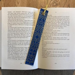 Lesezeichen aus Buchrücken