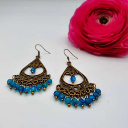 handgemachte Hängeohrringe mit rosa Korallenperlen oder blauen Achatperlen - Image 2