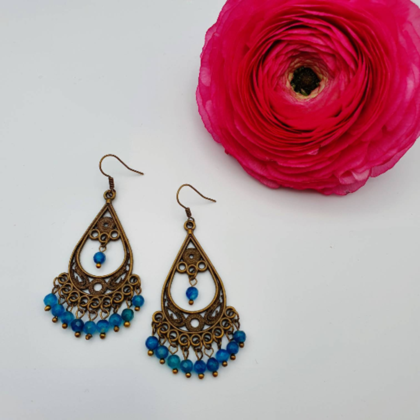 handgemachte Hängeohrringe mit rosa Korallenperlen oder blauen Achatperlen - Image 4