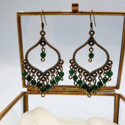 handgemachte Boho Hängeohrringe mit Perlen in verschiedenen Farben - Image 3