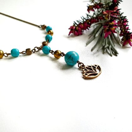 handgemachte lange Halskette mit türkisen Perlen und Lotusblüten Anhänger - Image 2