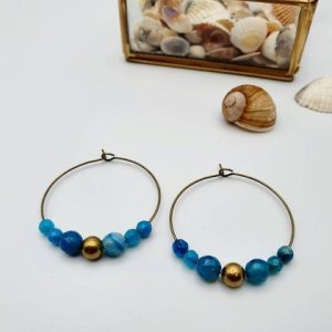 handgemachte große Creolen mit blauen Achatperlen