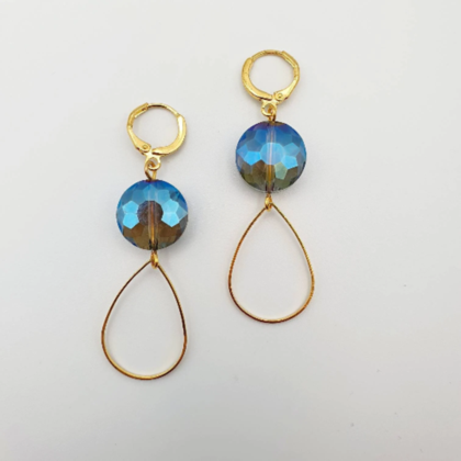 goldene elegante Hängeohrringe aus Edelstahl mit großen Perlen