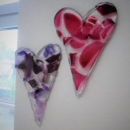 Gläsernes rotes Herz länglich