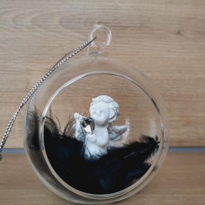Glaskugel mit Engel