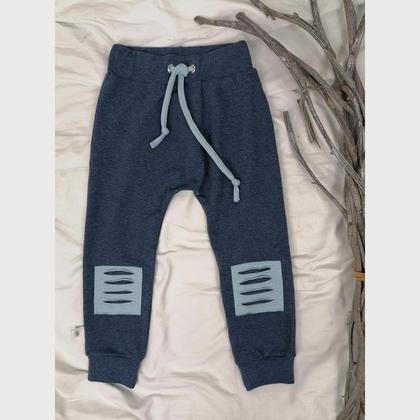 Babyhose Dunkelblau mit Knieflicken