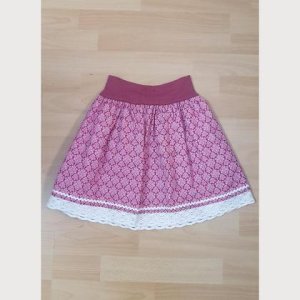 Kinderrock fuchsia mit Bändern