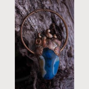 Purified Love – Anatomisches Herz mit blauem Achat Kern – Summer Aura finish