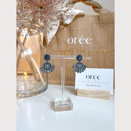 Perlenohrringe Modell Valerie in schimmerndem Blau - Image 3