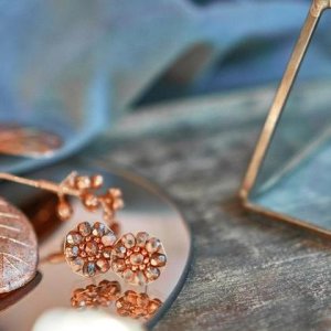 Perlenohrringe Modell Elise in mattem Kupfer