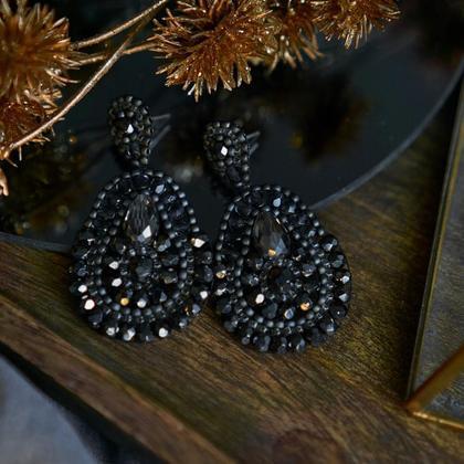 Perlenohrringe Modell Maria in Dunkelgrau